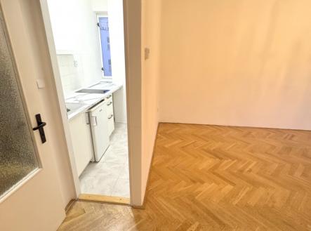 Pronájem bytu, 1+1, 38 m²