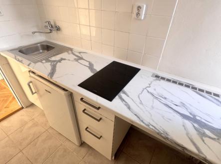 Pronájem bytu, 1+1, 38 m²