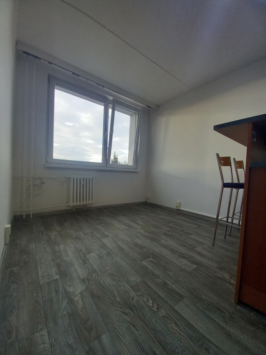 Nabízíme k pronájmu byt 2+kk, 42 m², Praha 9 – Bryksova