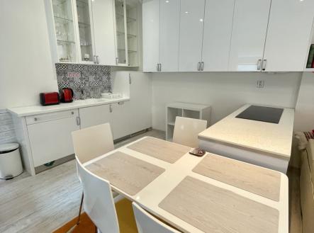 Pronájem bytu, 2+kk, 45 m²