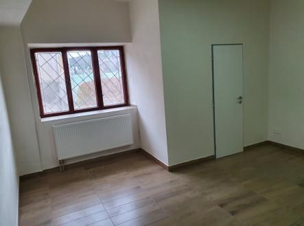 Pronájem bytu, 1+kk, 30 m²
