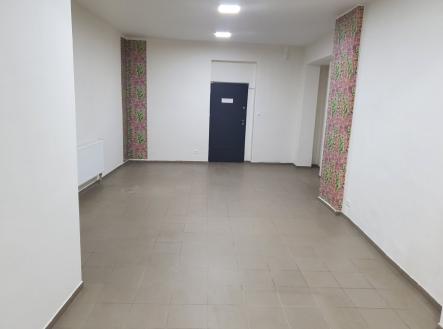 Pronájem obchodní prostor, 96 m²