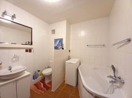 Pronájem bytu, 3+kk, 76 m²