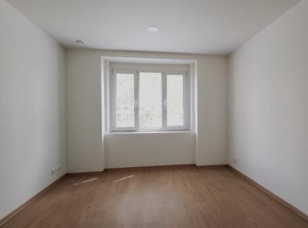 Pronájem bytu, 1+kk, 27 m²
