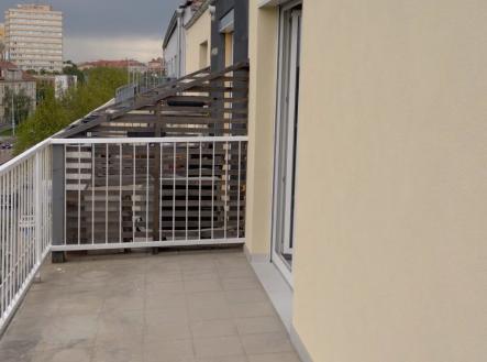 Pronájem bytu, 1+kk, 31 m²