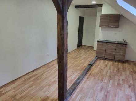 Pronájem bytu, 1+kk, 30 m²