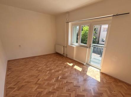 Pronájem bytu, 2+1, 70 m²