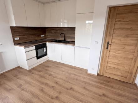 Pronájem bytu, 2+kk, 41 m²