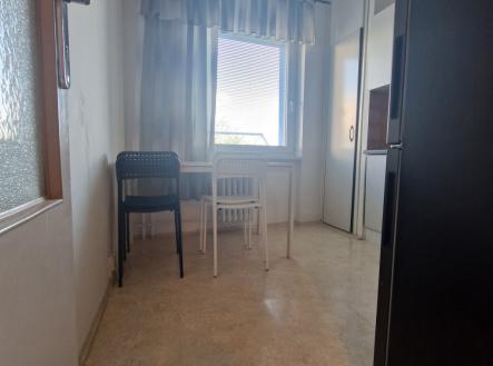 Pronájem bytu, 2+1, 56 m²