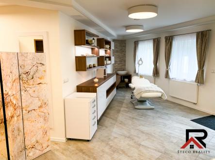 Pronájem - obchodní prostor, 82 m²