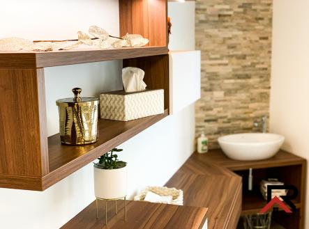 Pronájem - obchodní prostor, 82 m²