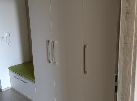 Pronájem bytu, 1+kk, 40 m²