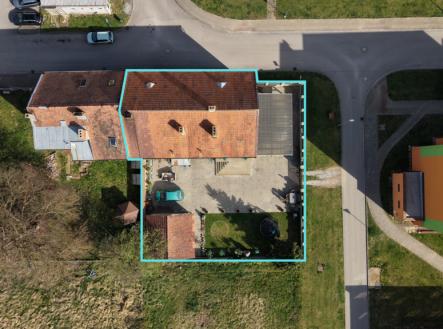 Prodej nájemního domu, 330 m²