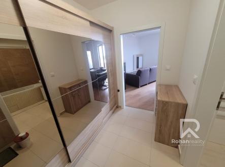 Pronájem bytu, 1+kk, 44 m²
