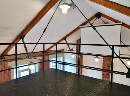 Pronájem kanceláře, 140 m²