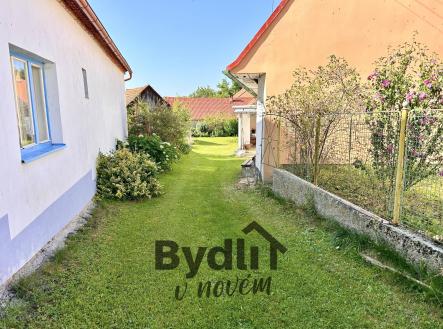 Prodej zemědělského objektu, 1 977 m²