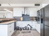 Pronájem bytu, 4+kk, 166 m²