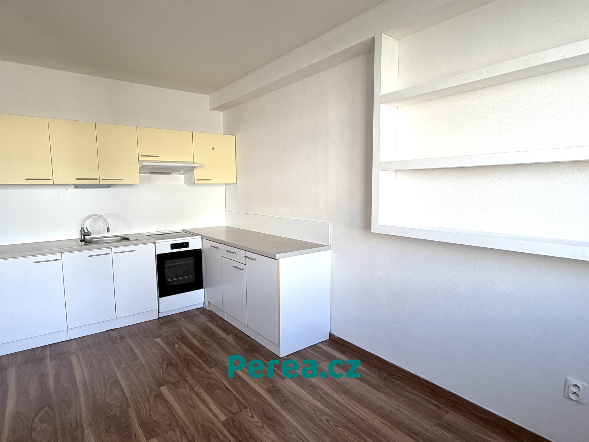 Pronájem bytu 1+kk 36 m², Holešov