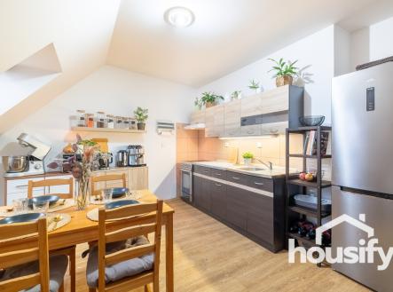 Pronájem bytu, 2+kk, 68 m²