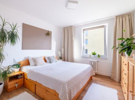 Pronájem bytu, 3+kk, 62 m²