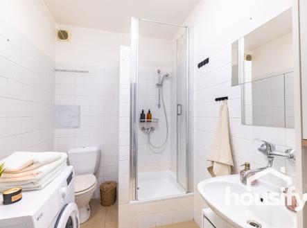 Pronájem bytu, 1+kk, 32 m²