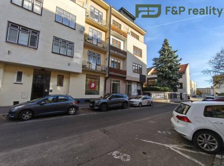 Prodej komerčního objektu, obchodní centrum, 73 m²