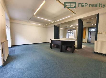 Prodej komerčního objektu, obchodní centrum, 73 m²