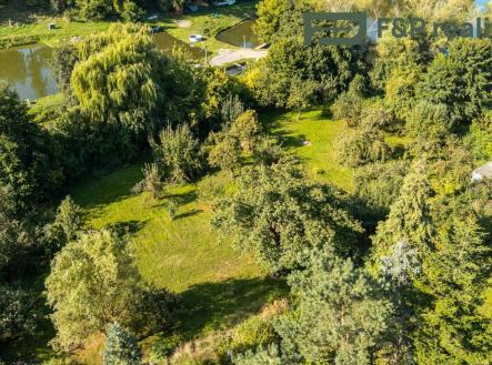 Prodej pozemku pro bydlení, 1 090 m²