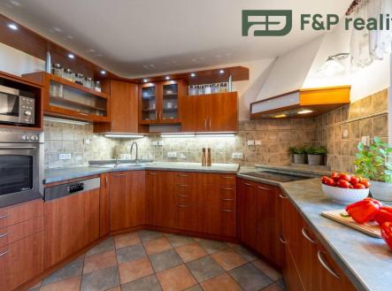 Prodej domu/vily, 320 m²