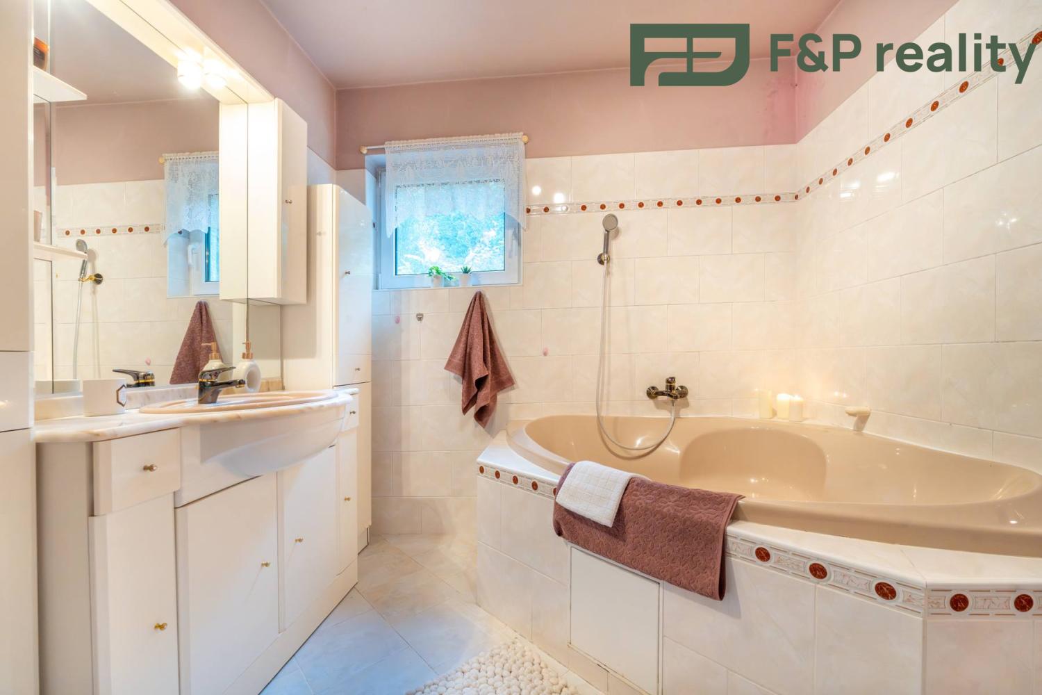 Prodej dům Rodinný, 122㎡|Středočeský kraj, Benešov, Rabyně, Měřín, 137, 25744