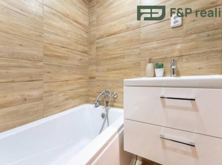 Pronájem bytu, 2+1, 56 m²