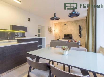 Pronájem bytu, 2+kk, 70 m²