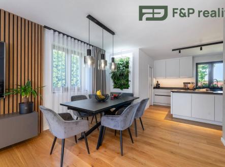 Prodej domu/vily, 320 m²