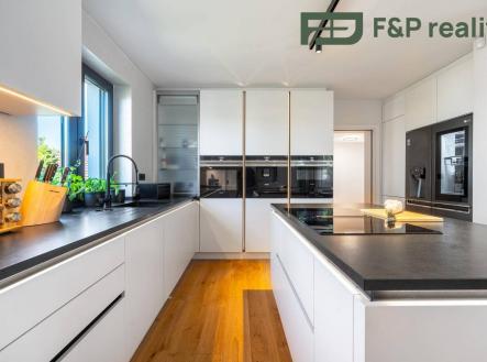 Prodej domu/vily, 320 m²