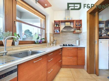 Pronájem domu/vily, 412 m²