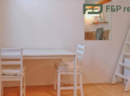 Pronájem bytu, 1+kk, 24 m²