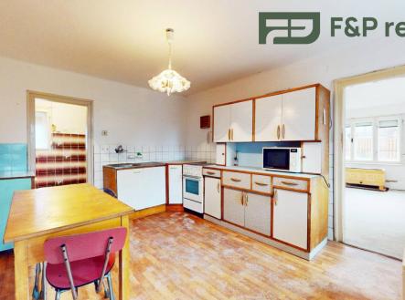 Prodej komerčního objektu, jiný, 197 m²