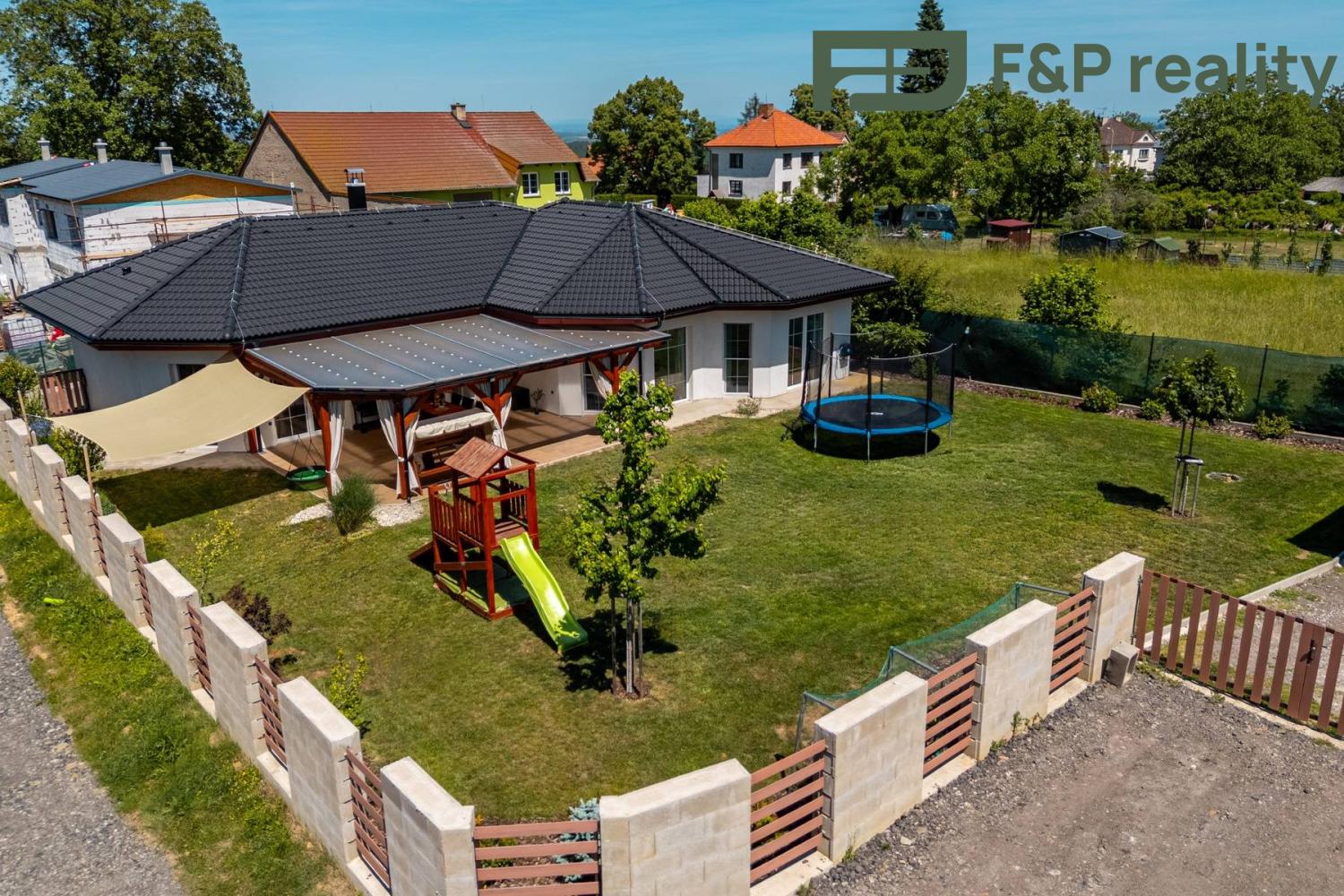 Prodej dům Rodinný, 140㎡|Praha-východ, Středočeský kraj, Kostelec nad Černými lesy, 281 63