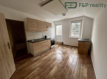 Pronájem bytu, 1+kk, 35 m²