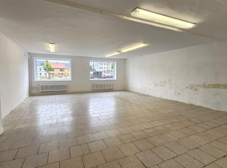 Pronájem obchodní prostor, 150 m²