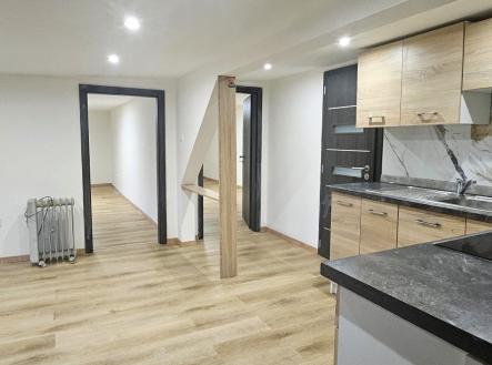 Pronájem bytu, 2+1, 65 m²