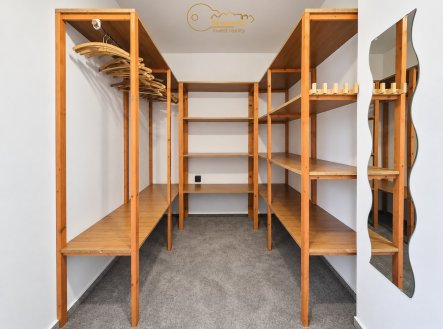 Pronájem bytu, 3+kk, 72 m²