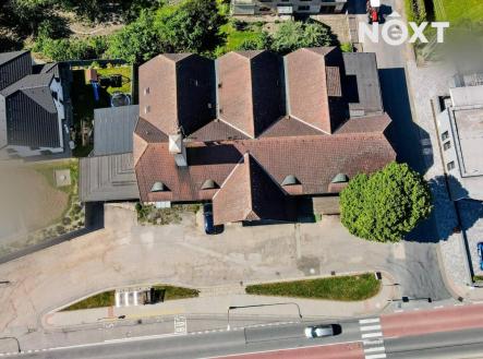 Prodej komerčního objektu, obchodní centrum, 1 450 m²