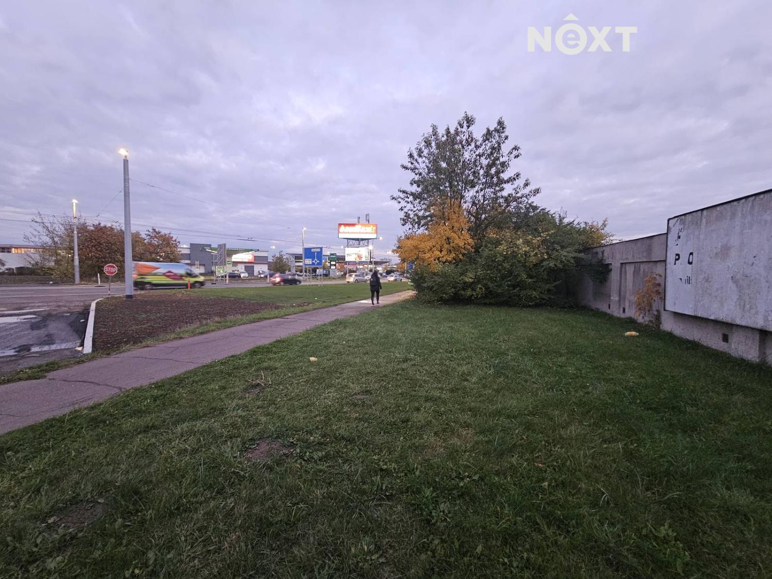 Prodej pozemek Komerční, 692㎡