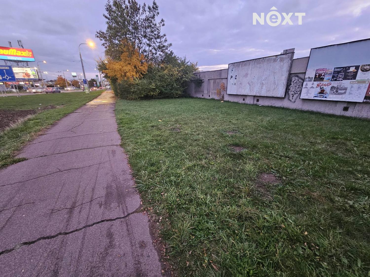 Prodej pozemek Komerční, 692㎡