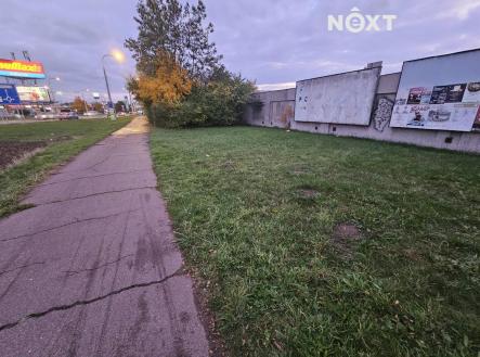 Prodej pozemku pro komerční výstavbu, 692 m²