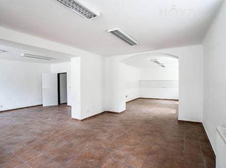 Prodej komerčního objektu, obchodní centrum, 98 m²