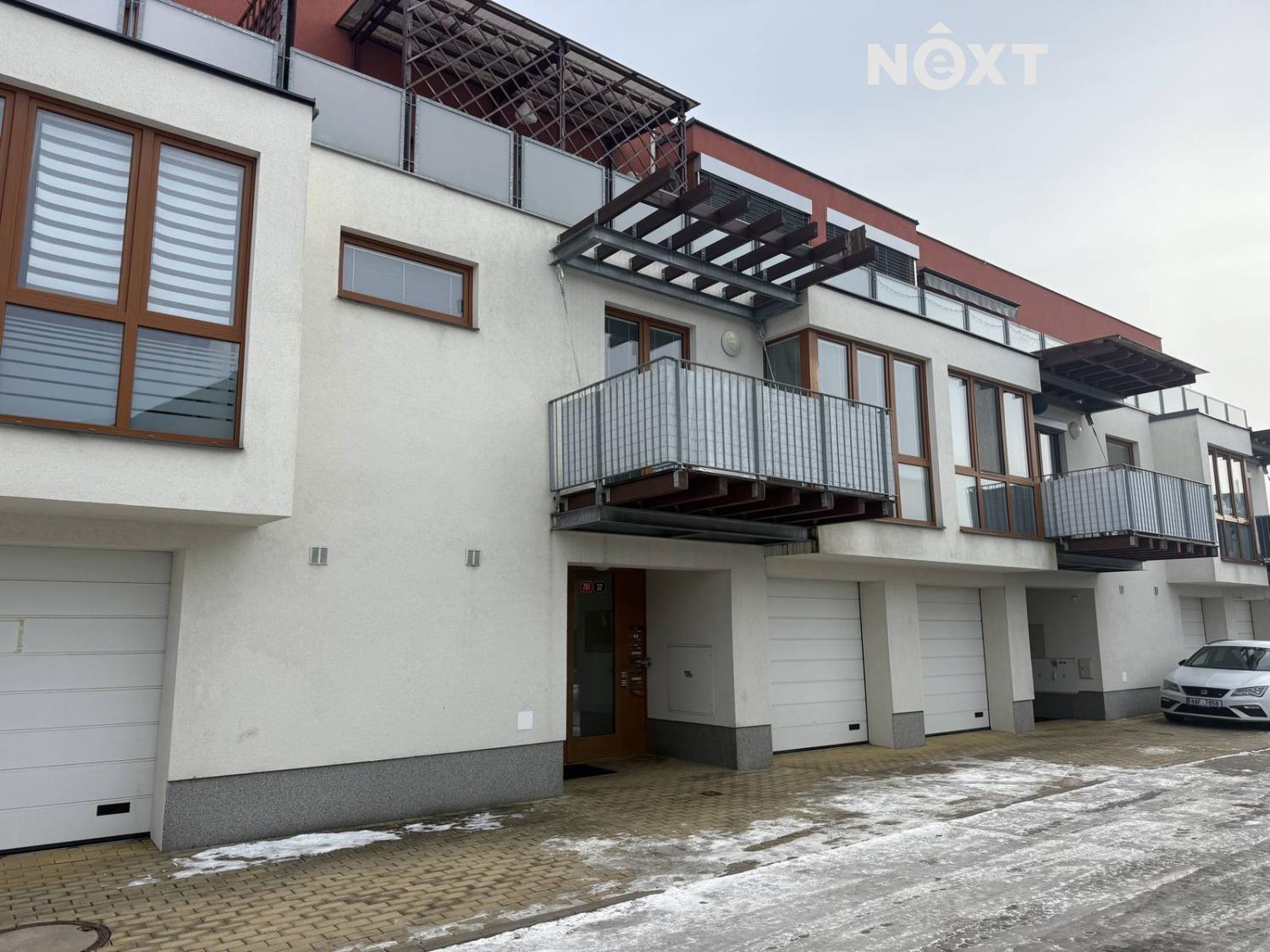 Pronájem byt 2+kk, 56㎡