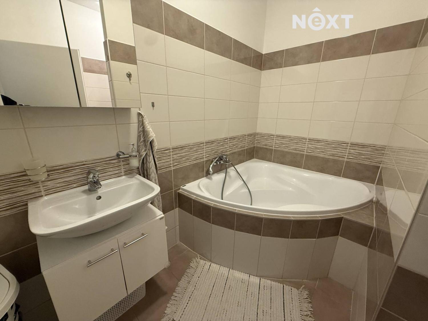 Pronájem byt 2+kk, 56㎡