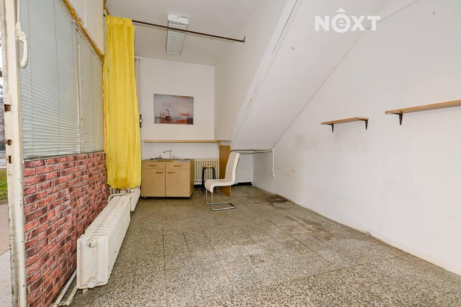 Pronájem komerční Obchodní prostory, 19㎡